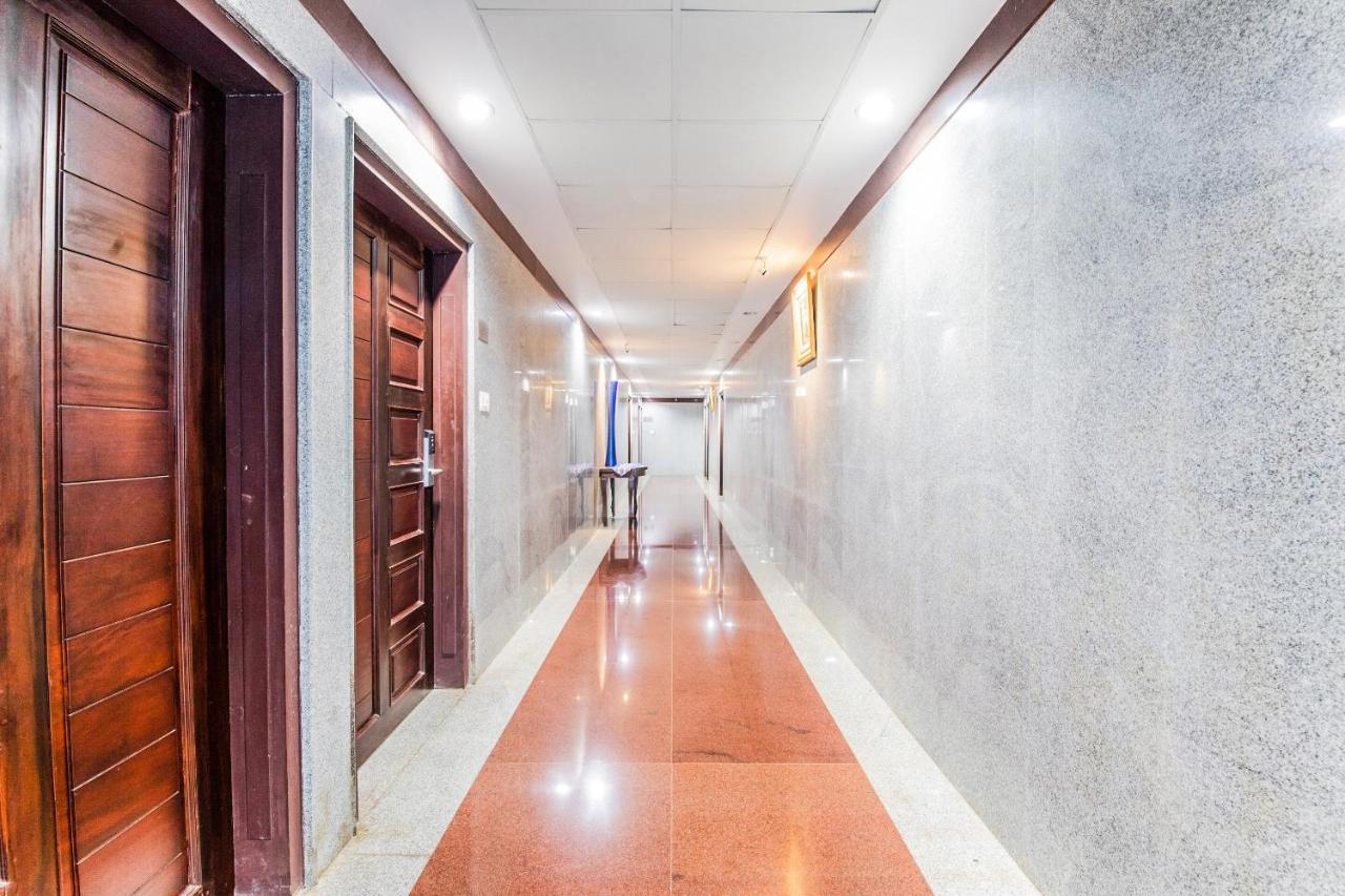 Отель Capital O 22439 Ratna Forever Karkal Экстерьер фото
